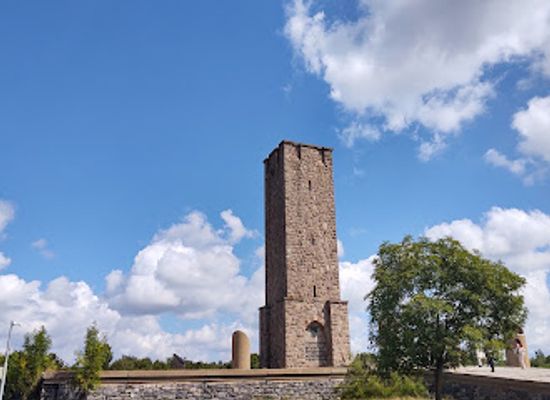 kosovo/nokshiq/landmark/gazimestan-monument