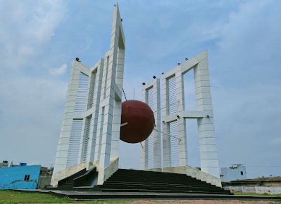 bangladesh/khulna/landmark/gollamari-memorial-monument
