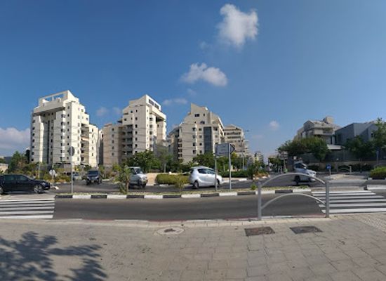 israel/kfar-saba/landmark/green-kfar-saba-mall