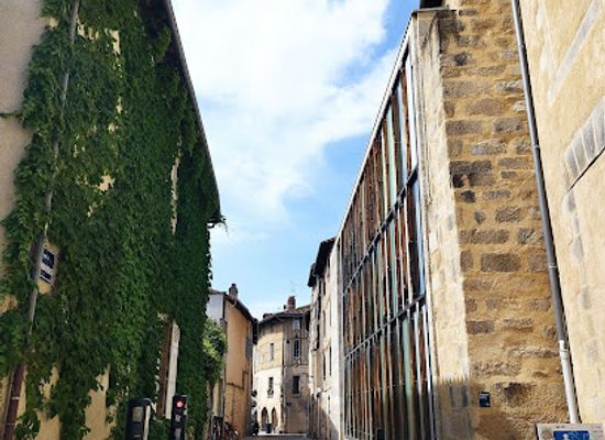 france/limoges/landmark/musee-de-la-resistance