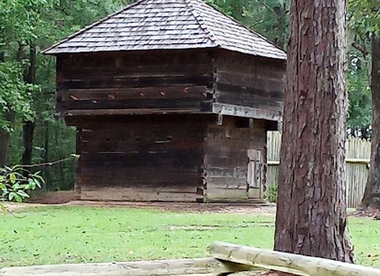 alabama/piney-woods/landmark/fort-mims