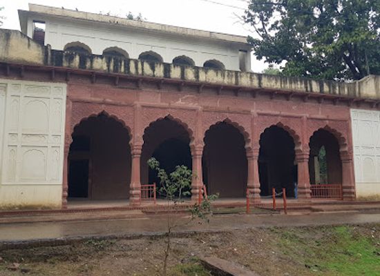 india/amritsar/landmark/the-ram-bagh-palace-summer-palace-of-maharaja-ranjit-singh-amritsar-district-punjab-india