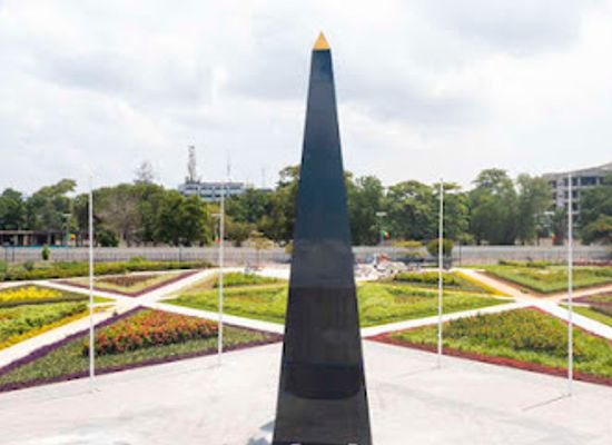 benin/cotonou/fidjrosse/landmark/monument-aux-devoues