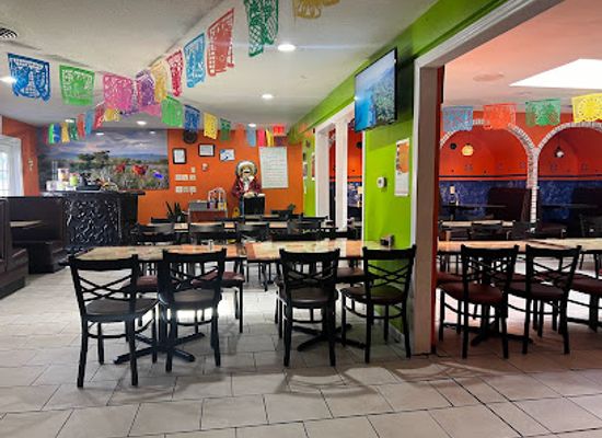 iowa/newton/landmark/los-amigos