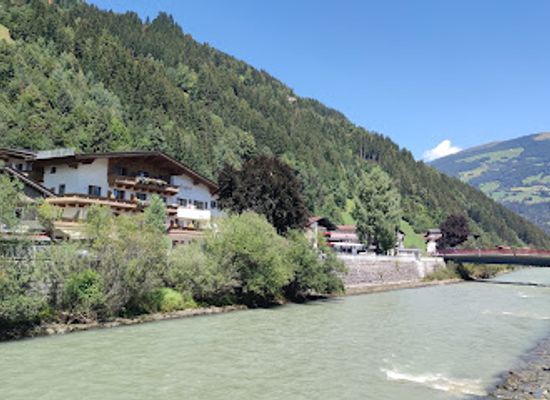 austria/zillertal/landmark/zillertaler-haderlumpen