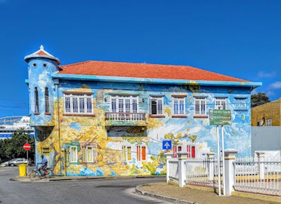 curacao/sint-michiel/landmark/three-o-clock-romance-mural