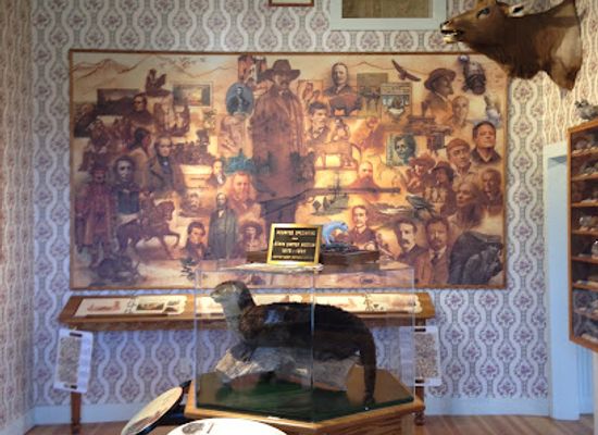 colorado/breckenridge/landmark/breckenridge-history-edwin-carter-museum