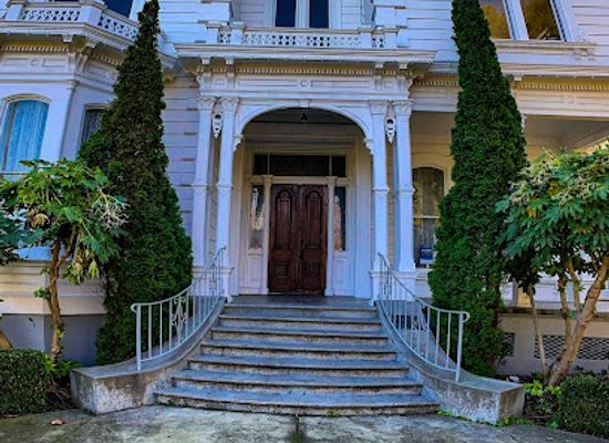 california/san-lorenzo/landmark/meek-estate-carriage-house