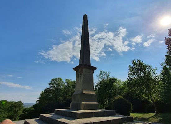 austria/eisenstadt/landmark/obelisk-im-schlosspark-eisenstadt