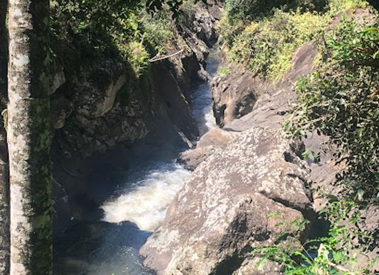 kenya/laikipia-plateau/landmark/mau-mau-cave