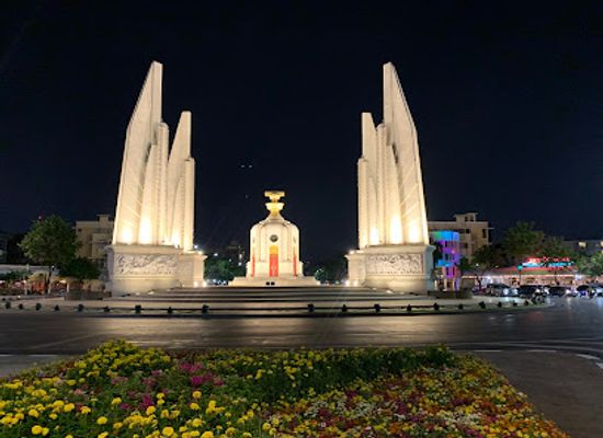 thailand/central-thailand/landmark/democracy-monument