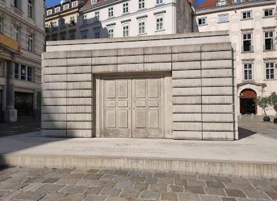 austria/vienna-woods/landmark/judenplatz-holocaust-memorial