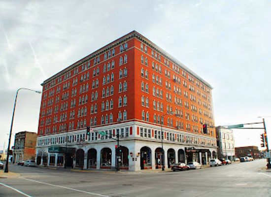 iowa/waterloo/landmark/russell-lamson