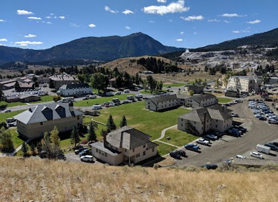 wyoming/teton-county/landmark/yellowstone-national-park