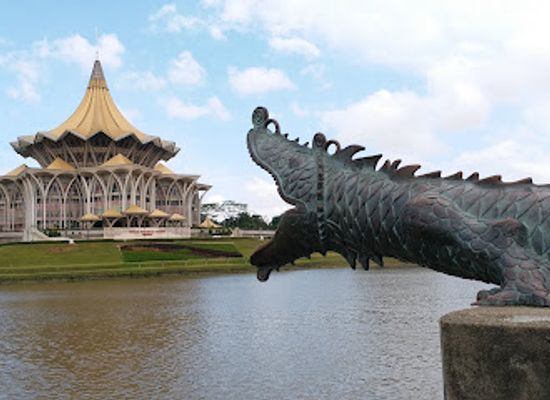 malaysia/kuching/landmark/waterfront-esplanade
