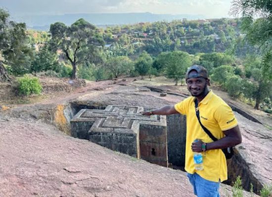 ethiopia/mago-national-park/landmark/baby-jinka-tour