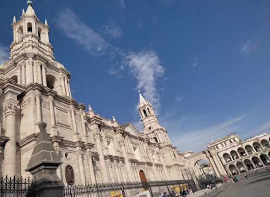 peru/arequipa/miraflores/landmark/basilica-cathedral-of-arequipa