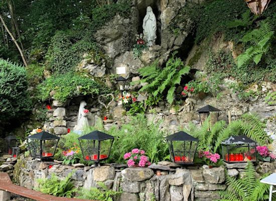 switzerland/engelberg/landmark/lourdesgrotte-engelberg