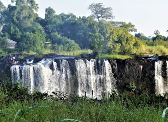 zimbabwe/hwange/landmark/devil-s-cataract
