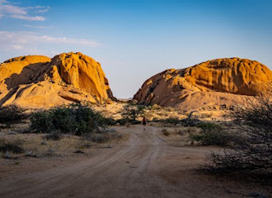 namibia/spitzkoppe/landmark/rock-pool-spitzkoppe