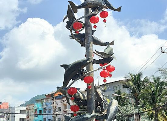 thailand/phuket/landmark/dolphin-circle