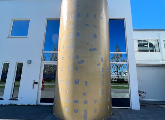 iceland/akureyri/landmark/giant-viking-beer-can