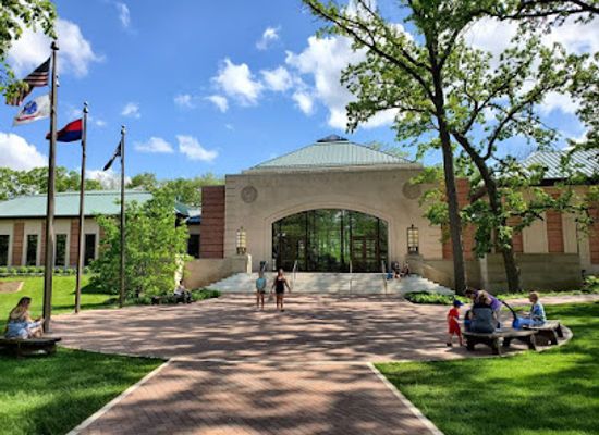 illinois/fox-valley/landmark/cantigny