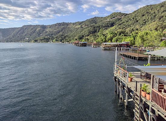el-salvador/lake-coatepeque/landmark/rancho-alegre-coatepeque