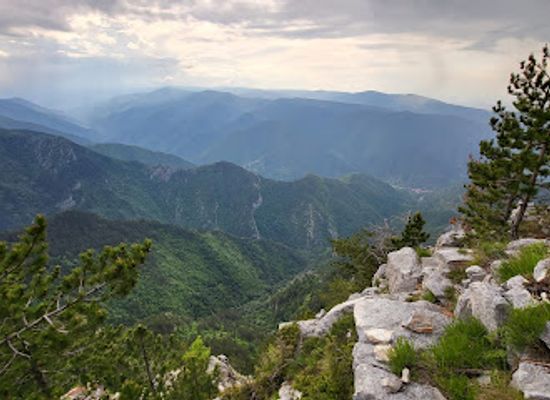 bulgaria/rhodope-mountains/landmark/the-red-wall-peak