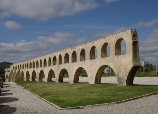 portugal/setubal/landmark/aqueduto-dos-arcos