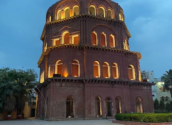 india/uttar-pradesh/landmark/satkhanda