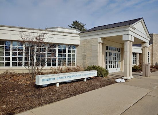 iowa/cedar-valley/landmark/herbert-hoover-presidential-library-and-museum