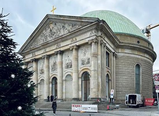 germany/berlin/landmark/saint-hedwig-s-cathedral