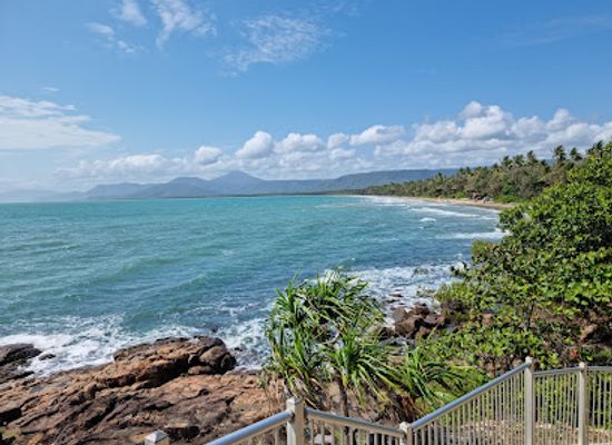 australia/cairns/port-douglas/landmark/4-mile-beach-lookout