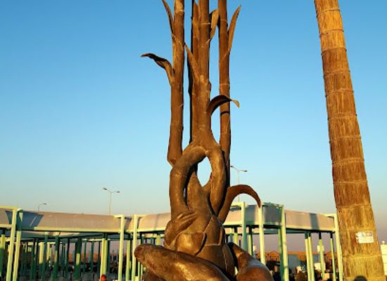 iraq/mesopotamia/landmark/martyrs-monument-in-chabaish