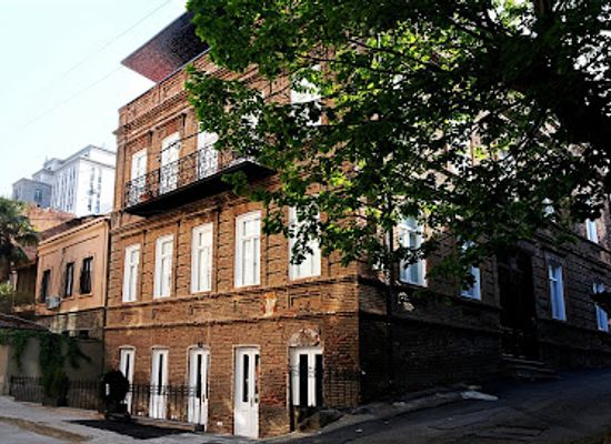 georgia/meskheti/landmark/the-10-restaurant-cafe-hotel