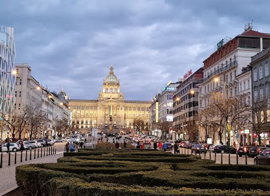 czechia/prague/nove-mesto/landmark/wenceslas-square