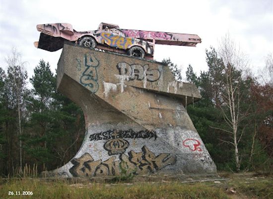 germany/pomerania/landmark/panzerdenkmal