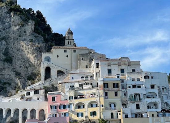 italy/amalfi-coast/landmark/saint-andrew-s-fountain-amalfi