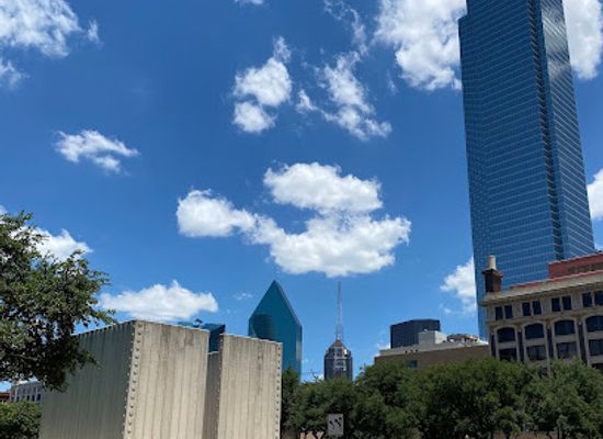 texas/dallas/uptown-dallas/landmark/john-f-kennedy-memorial-plaza
