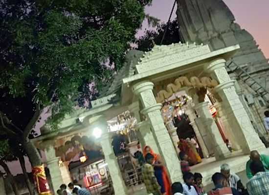 india/rajkot/landmark/sat-hanuman-temple