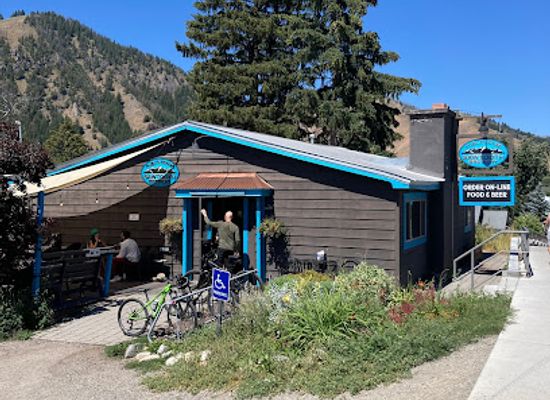 idaho/ketchum/landmark/sawtooth-brewery-public-house