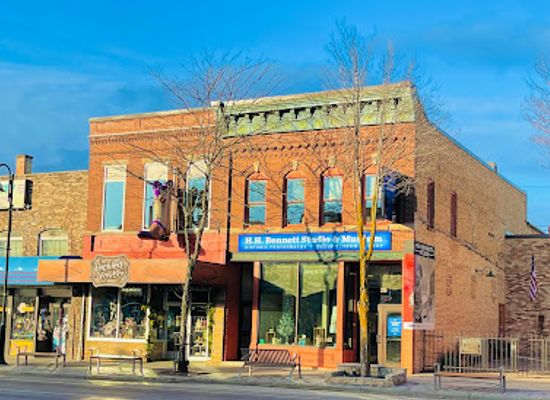wisconsin/wisconsin-dells/landmark/h-h-bennett-studio