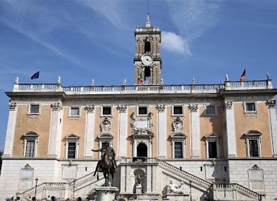 vatican-city/st-peter-s-basilica/landmark/senatorial-palace