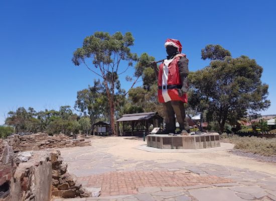 australia/riverland/landmark/map-the-miner