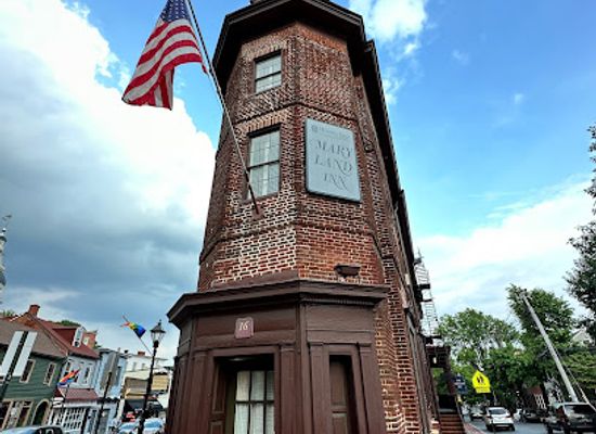 maryland/chesapeake-bay-area/landmark/annapolis-historic-main-st