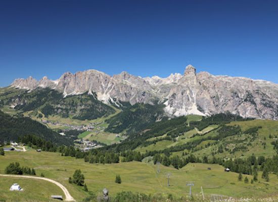 italy/alta-badia/landmark/gadertal