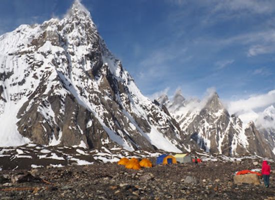 pakistan/karimabad/landmark/concordia-expeditions-pakistan
