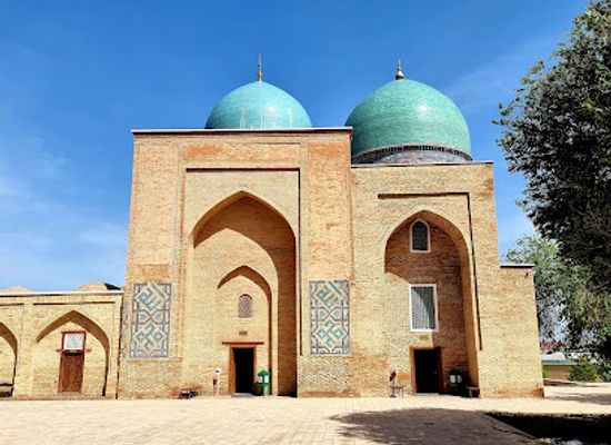 uzbekistan/shakhrisabz/landmark/kok-gumbaz-mosque