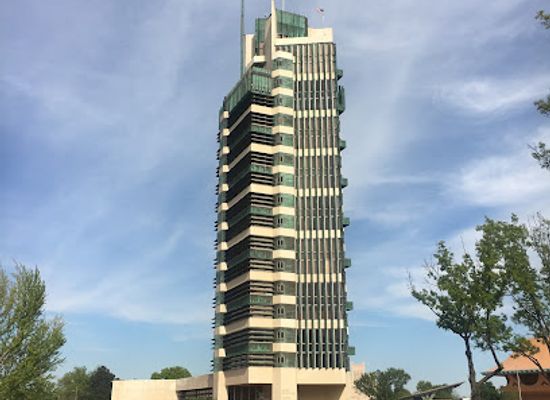 oklahoma/bartlesville/landmark/price-tower-arts-center